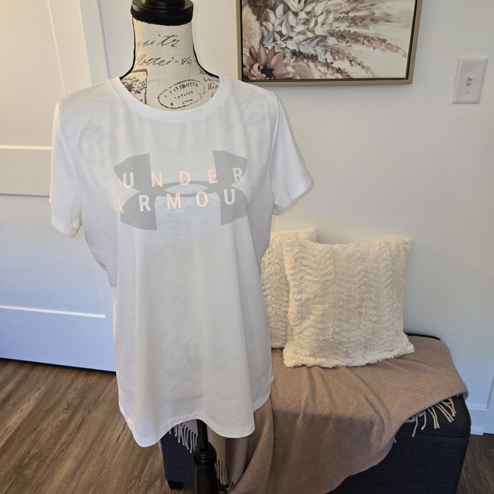 Women's Under Armour Tshirt